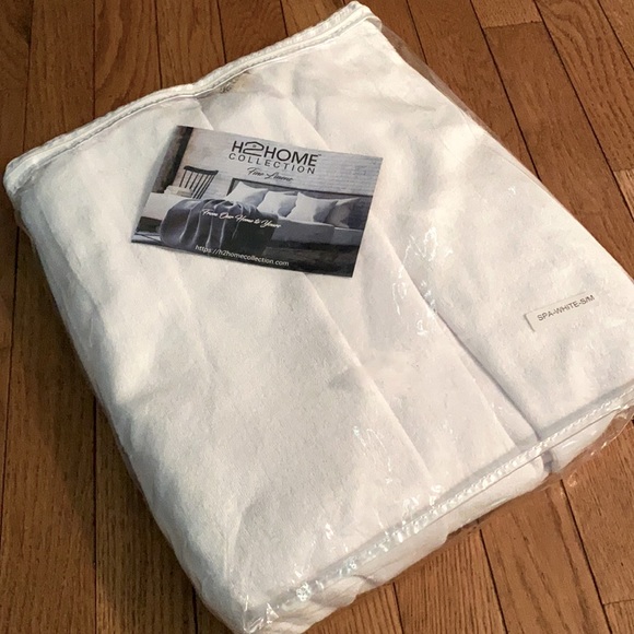 H2 Home Collection Microfiber Spa Robe in White Size Small-Medium - Picture 8 of 9